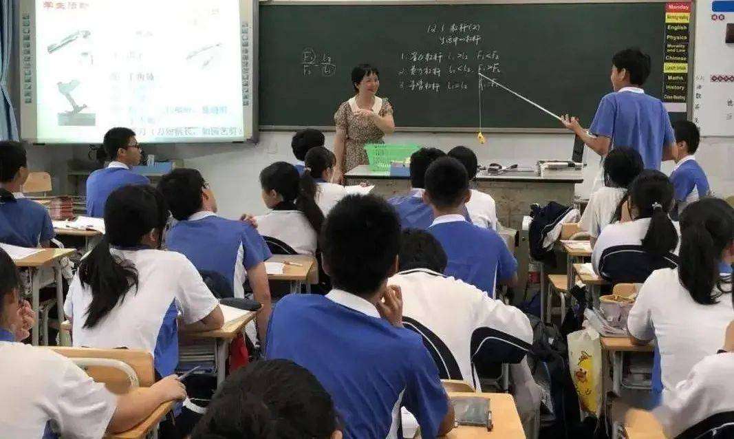 湘军高级中学复读费用高吗 长沙复读中学明达和洋沙湖那个好？（湖南复读有几所民办的中学？）